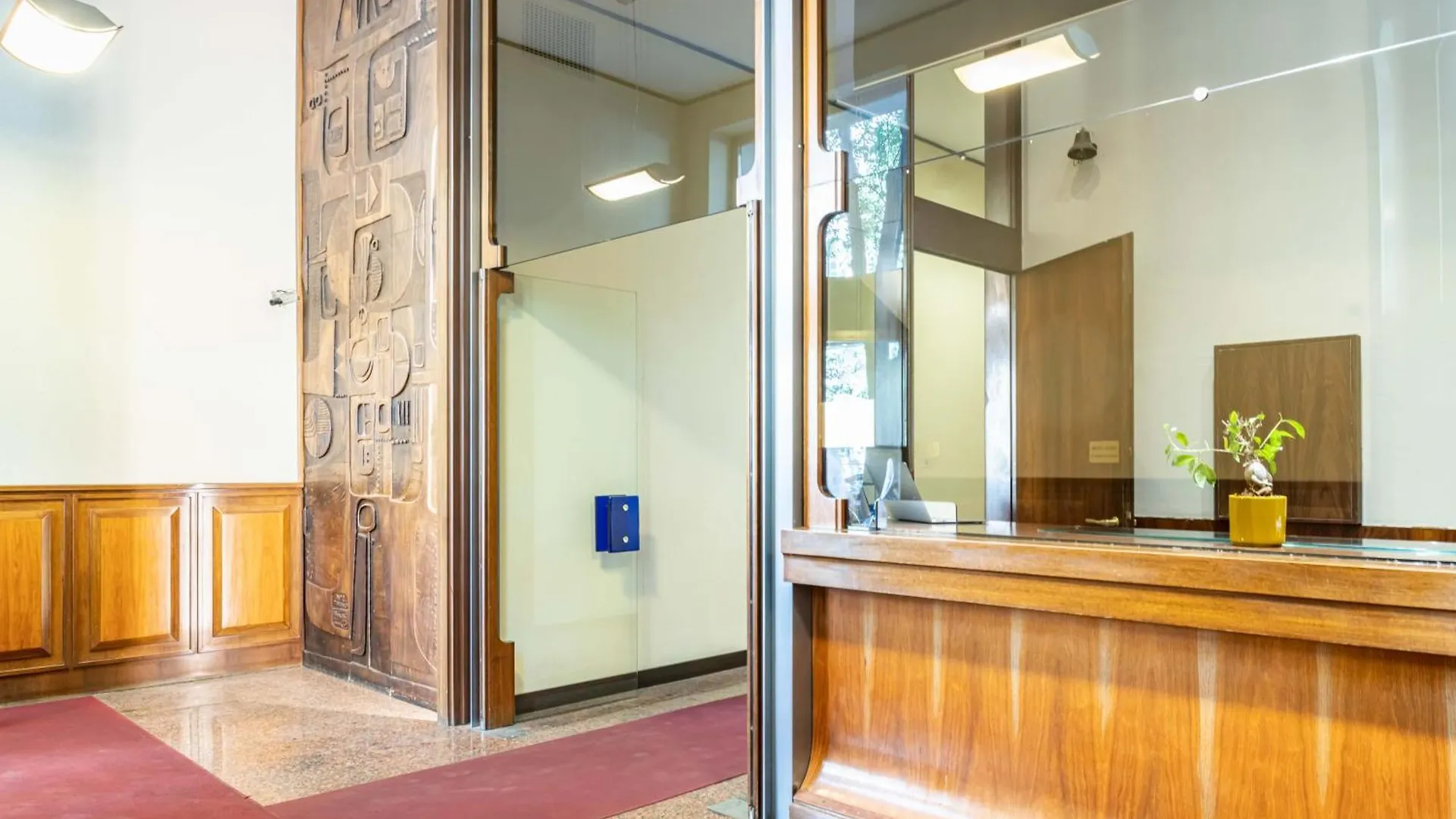 Easylife - Raffinato Appartamento A Due Passi Dal Castello Sforzesco Milán 0*,  Italia
